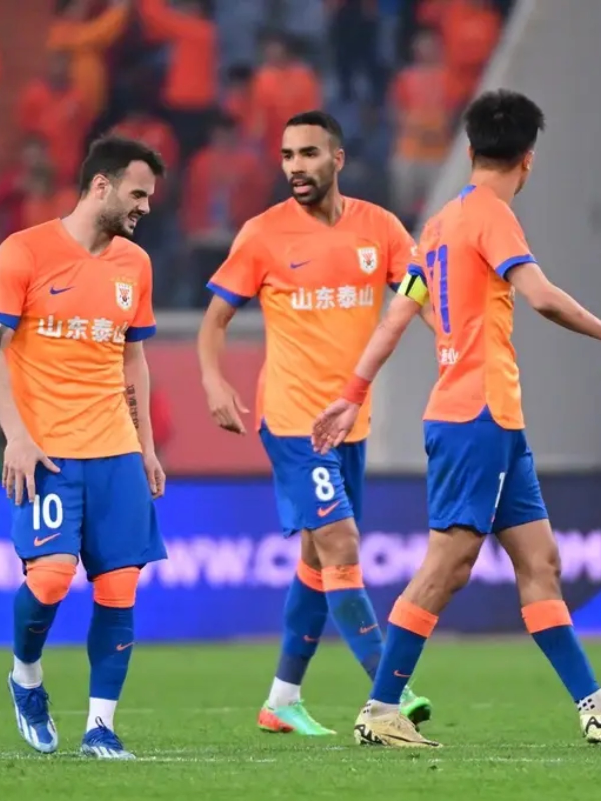 关于关键时刻上海申花调整名单以备欧超杯,官宣签约环节打磨,气氛紧张,身体对抗强度拉满的信息 关于关键时刻上海申花调整名单以备欧超杯,官宣签约环节打磨,气氛紧张,身体对抗强度拉满的信息